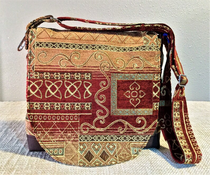 Roomy Messanger Bag