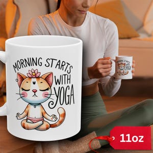 Tazza da yoga con gatto divertente / Design carino con gatto yoga La mattina inizia con lo YOGA / Regalo per amanti dei gatti e yogi / Tazza da caffè ispirata ai gatti / 11oz