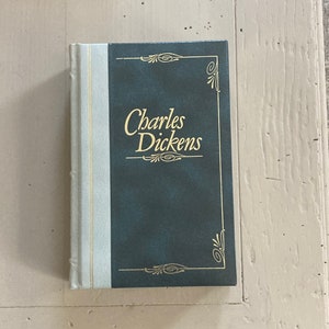 Charles Dickens Oliver Twist, Great Expectations, A Tale of Two Cities, 1980s Edition, Gold Leaf Pages, Vintage Leather-Bound Hardcover Book