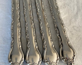 4 Silver Butter Knives, International Stainless Deluxe Flatware, Gigi Pattern Silver Metal Discontinued Flatware Utensils