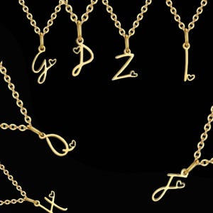 Colar de coração inicial, colar de letras personalizado com detalhes de coração – joias personalizadas, pingente para mulheres, colar com coração pequeno,