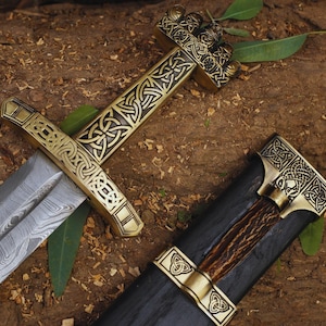 Hand Forged Damascus Steel Full Tang Knightly Arming Sword | Medieval European Functional VIKING Sword |Best Gift for Him, Swords Collector