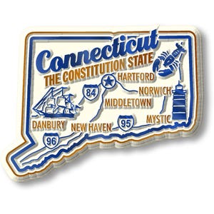 Könnte beinhalten: Ein weißer, blauer und brauner Aufkleber in Form des Bundesstaates Connecticut. Der Aufkleber zeigt das Wort "Connecticut" in blauer Schrift, zusammen mit dem Text "The Constitution State". Er enthält Illustrationen eines Segelbootes, eines Hummers und eines Leuchtturms.