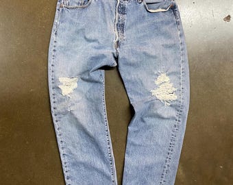 VTG 90s 00s Levi’s 501 Jeans