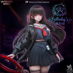 Könnte beinhalten: 3D-gedruckte Anime-Figur eines weiblichen Charakters mit langen schwarzen Haaren, roten Augen und einer Schuluniform. Die Figur trägt eine schwarze Jacke, einen marineblauen Faltenrock und eine rote Krawatte. Die Figur stammt aus der "Wuthering Waves"-Serie.