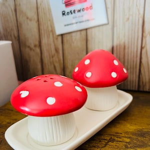 Mushroom Salt & Pepper Shakers