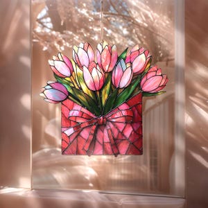 Regalos de flores de tulipán para mamá, adorno colgante de vitral de imitación con sobre rojo, regalo de acrílico para mejores amigas, regalo significativo para el Día de la Madre.