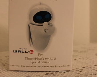 Hallmark Keepsake 2012 Limited Edition “Eve” Ornament • Disney Pixar WALL•E • Rare • NIB