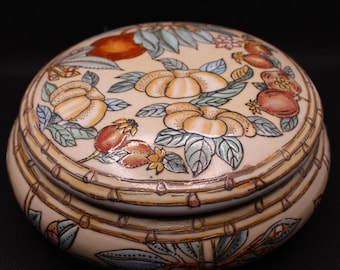 Vintage Andrea von Sadek Keramik Trinket Box: Handbemalte Obst- und Blumenmuster