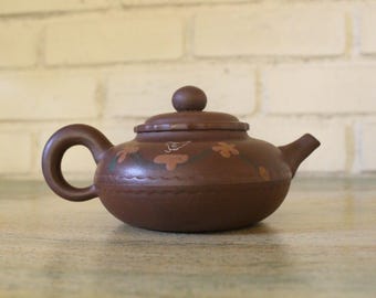 Authentic Yixing Zisha Clay Teapot – Handcrafted Floral Motif with Maker’s Seal (6.5” x 3.25”)
