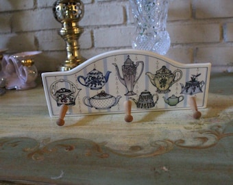 Vintage Keramik Wandhaken Teekanne Wandaufhängung mit 3 Holzhaken zum Thema Tee und Kuchen