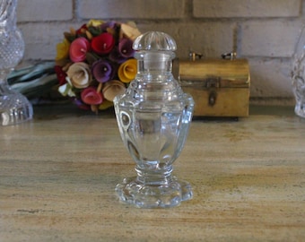 Vintage Klarglas Parfümflasche mit Stopfen - 4,5 ”großes Waschtischdekor