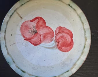 Salvamanteles de cerámica floral pintado a mano / Plato caliente de cerámica con flores rosas / Decoración de cocina taiwanesa