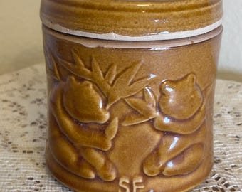 Boîte à thé en poterie Sheila Fournier | Pot vintage en grès et bambou Panda
