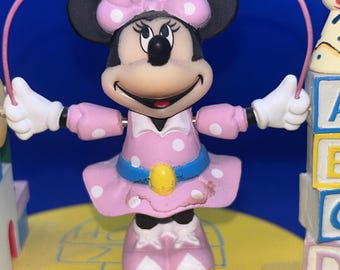 Vintage Schmid Disney Minnie Mouse muziekdoos met muzikaal beeldje, handgeschilderd, geschikt voor schoolspringtouwen.