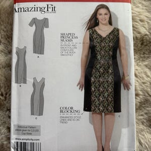 Plus Size Simplicity Amazing Fit Pattern #1586-Women&#39;s Dress-Slim Fit 20W-28W