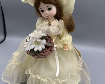 Bambola vintage da collezione Bradley Dolls in stile Southern Belle, modello SD772.