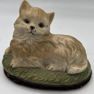 Vintage Ceramic Kitten Figurine On Grass Small Figure