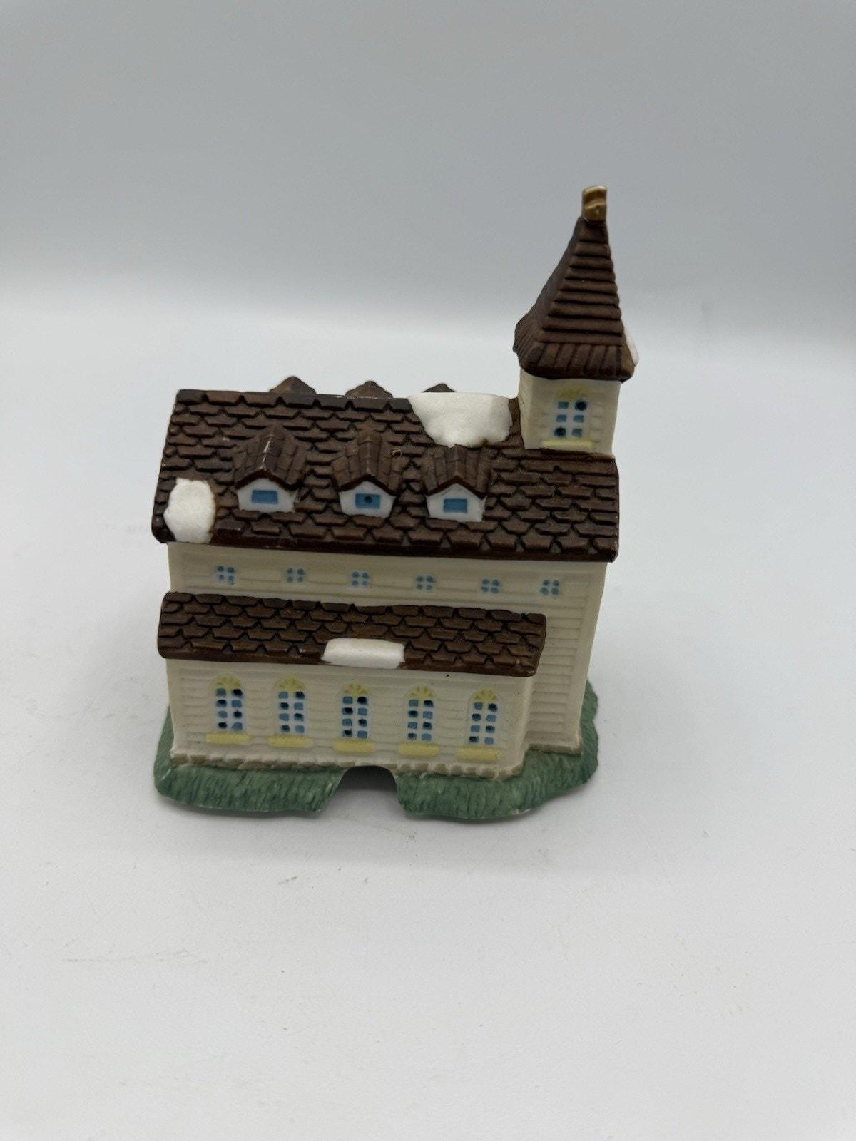 1993年 アメリカのランドマーク クリスマスビレッジ 教会 陶器の建物