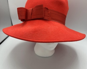 Vintage Red Miss Bierner Doeskin 100% Wool Ladies Hat