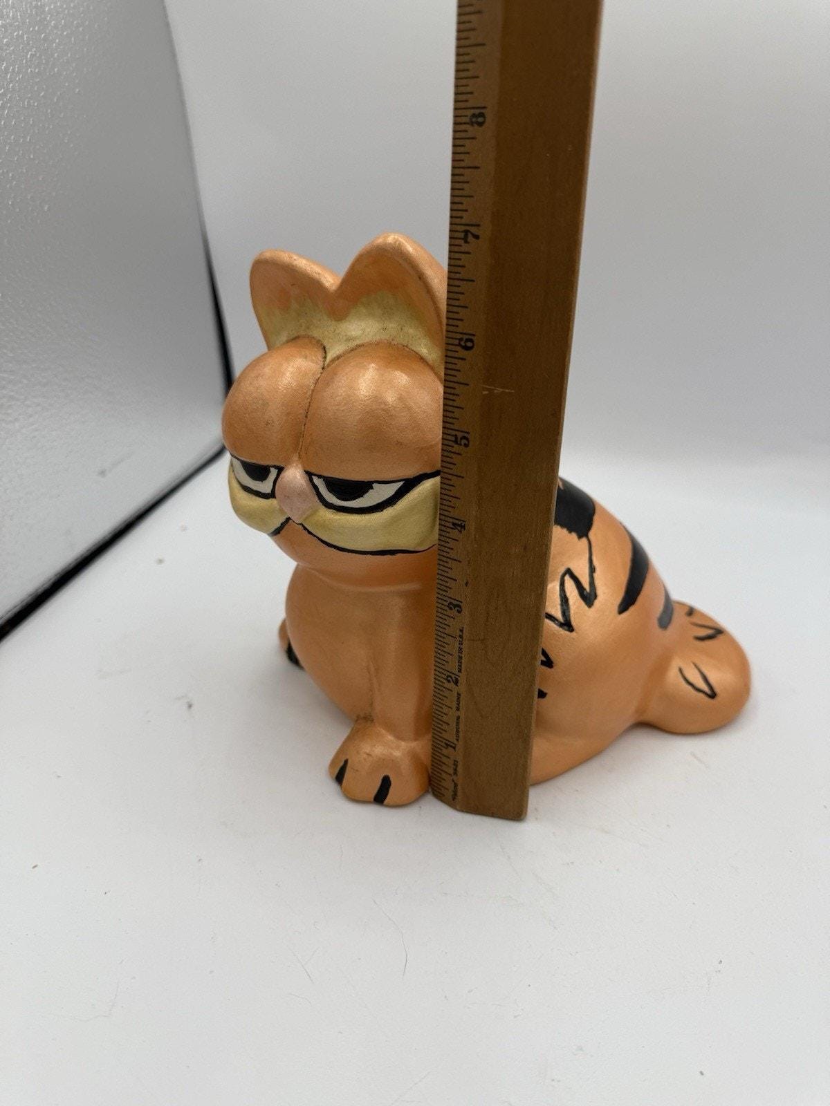 Vintage Hand Painted Garfield Figurine 7” Sitting Jim Davis 1978