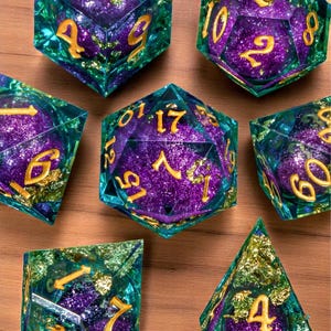 Liquid Core Polyhedral Dice Set, Dnd Dice for Roleplaying Games, Gift for Dice Lovers