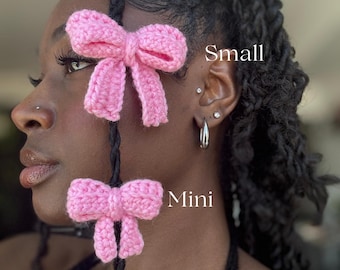 Pinzas para el cabello con lazo de ganchillo hechas a mano – Paquete de 2 / Dos tamaños disponibles con varios colores
