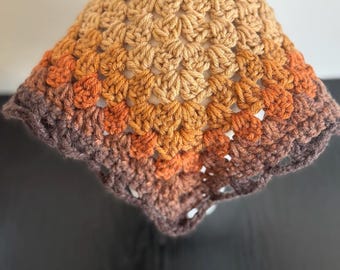 Pañuelo de ganchillo hecho a mano – Degradado neutro