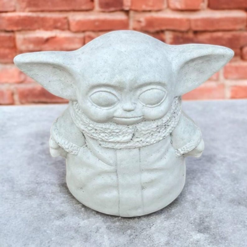 8" Baby yoda statue, Lawn garden art, Outdoor grogu decor, Cartoon gift idea, Concrete yoda figure, Stone grogu ornament, Yard grogu bild 8