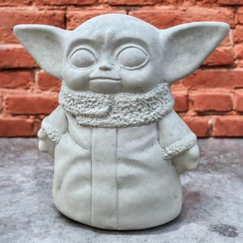 8" Baby yoda statue, Lawn garden art, Outdoor grogu decor, Cartoon gift idea, Concrete yoda figure, Stone grogu ornament, Yard grogu bild 3