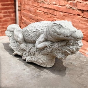 6&#39; Stone crocodile sculpture, Large animal figure, Outdoor crocodile idea, Animal yard decor, Garden crocodile art, African animal statue