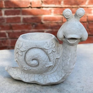 13&#39; Outdoor snail sculpture, Lawn planter decor, Yard plant pot statue, Garden snail art, Detailed flowers pot, Concrete planter ornament