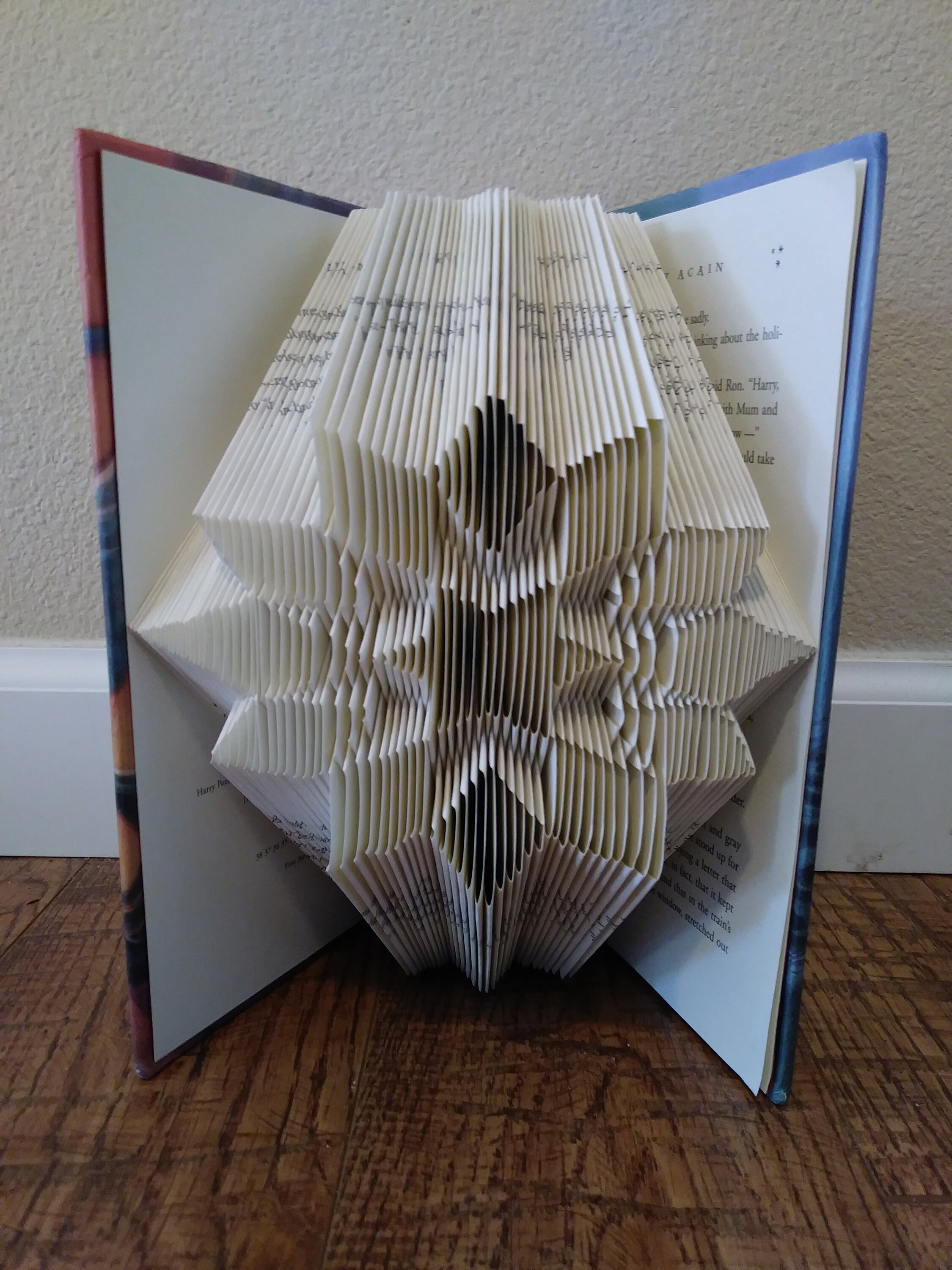 Folding Snowflakes, Together – Playful Bookbinding and Paper Works