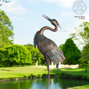 Metal Crane Garden Sculpture – Whimsical Kinetic Yard Art – Outdoor Decor for Patio, Lawn, Balcony – 35” Tall