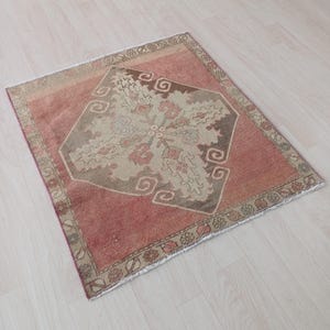2x2 Vintage Square Rug, 2x2 Oriental Turkish Rug, Handmade Mini Rug, Rugs for Entryway, Laundry, Bedroom, Office, Kitchen, FT:2.5x2.7