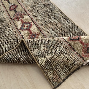 2x8 Beige Red Turkish Runner, 2x8 Handmade Vintage Runner, Wool Rug Runner, Runner for Entryway, Hallway, Kitchen, Living Room, FT:2.0x8.5