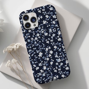 White and Blue Vintage Floral Phone Case, Aesthetic Flower Iphone 16 15 14 13 12 11 Pro Max Case, Cute Samsung Galaxy S24 S23 S22 Case