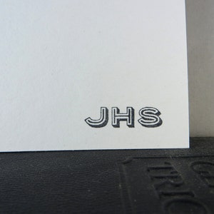 Monograma / inicial Stamp - sello de aduana para efectos de escritorio o las notas