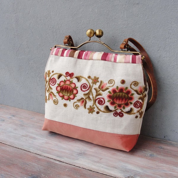 Vintage Embroidery Bag, Boho Floral Bag, Leather, Linen, Kiss-lock, Colorful Bag