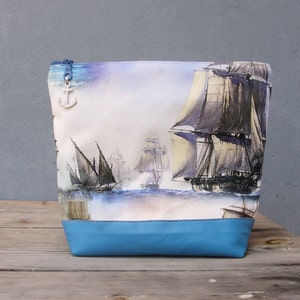 Cartera Náutica de Cuero con Estampado Digital de Veleros y Anclas imagen 9