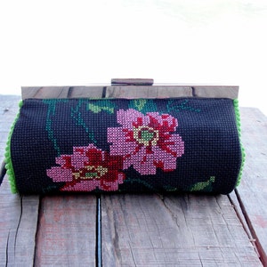 Vintage Cross Stitch Saszetka Kopertówka Haft Czarny Kwiatowy
