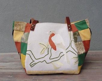 Woodland Bird Bag - broderie vintage, couleurs terreuses, patchwork et sac en cuir.