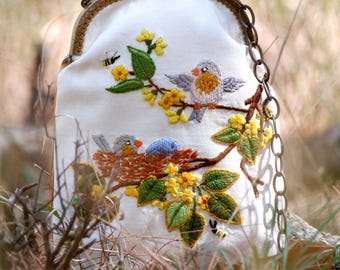 Bolso Woodland Bird, bordado vintage, lino, cierre de beso