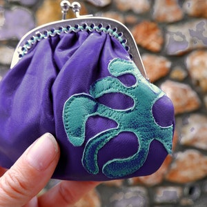 Cartera de cuero con cierre de beso Apliques de cuero azul y verde azulado imagen 2