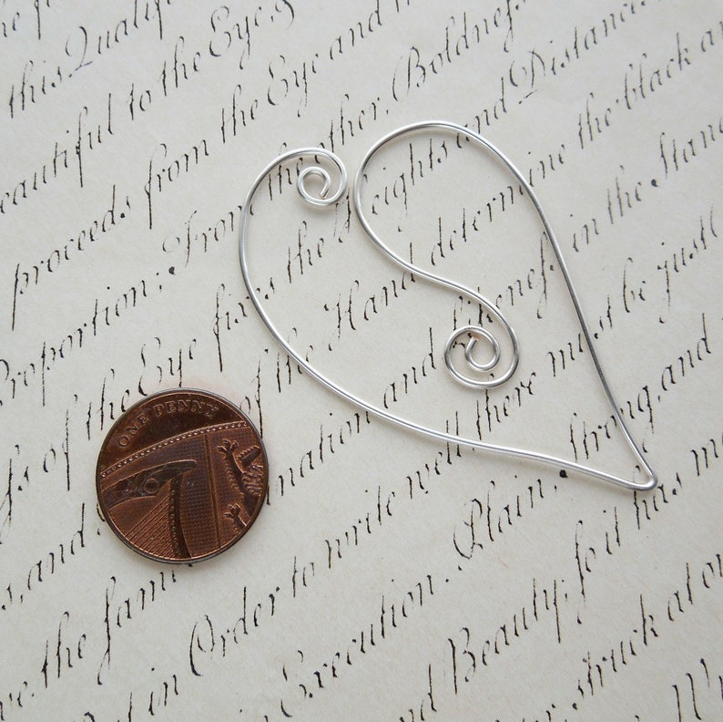 Silver heart bookmark book lover,teacher gift,place holder paperclip MADE TO ORDER silver wire silver heart heart book clip book clip