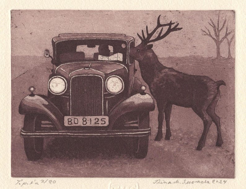Puede incluir: Grabado en tonos sepia de un coche antiguo y un ciervo. El coche tiene una matr&iacute;cula que dice "BD 8125". Un ciervo con grandes astas est&aacute; junto al coche. &Aacute;rboles desnudos en el fondo. Firma del artista y n&uacute;mero de edici&oacute;n abajo.