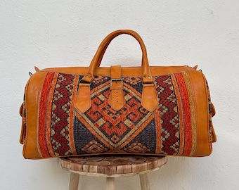 Handmade Moroccan Kilim Travel Bag – Large Weekender Duffel with Genuine Havan Leather