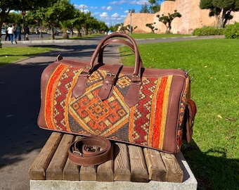 Moroccan Bag, Leather Travel Bag, Bohemian Bag, kilim travel handbag, Handmade Weekender Bag, Artisanal Moroccan
