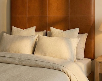 Cabecero marroquí hecho a mano, cabecero de pared de cuero genuino, arte de pared sobre la cama, decoración para un dormitorio rústico de lujo.