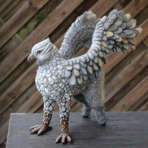 Wool sculpture Needle felted griffin Griffin statue Hippogriff Griffin plush Griffin sculpture Fantasy creature Needle felted animal Felting
